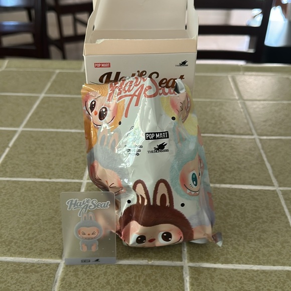 Pop Mart Labubu Have A Seat Doll - HeHe
I’m reposhing because it’s a duplicate - Picture 6 of 7